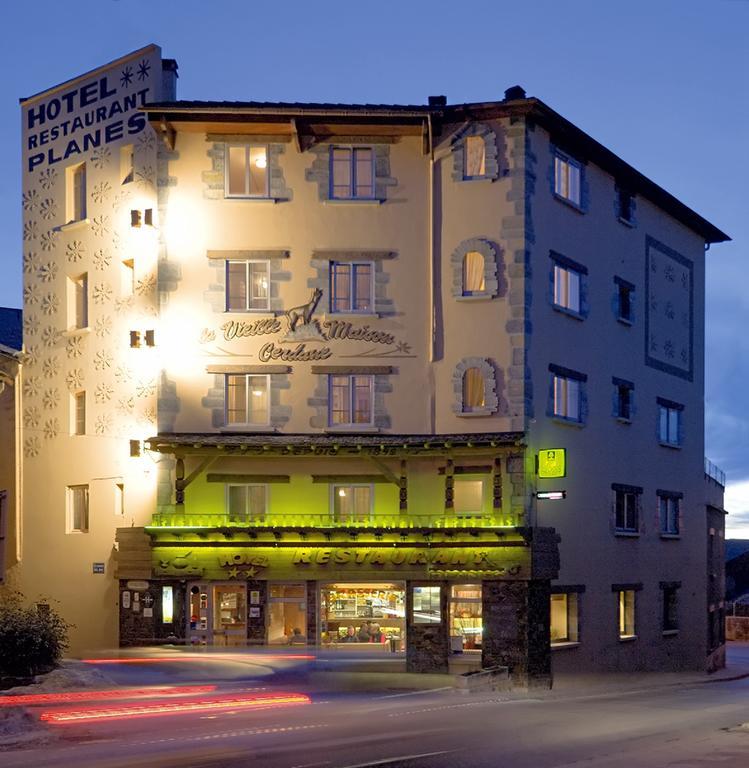 Logis Hotel Restaurant Planes Saillagouse Exteriér fotografie